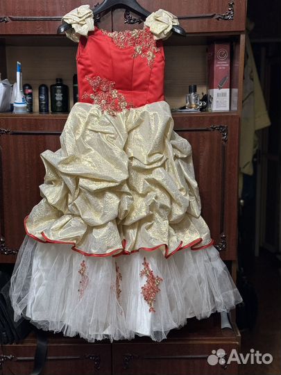 Платье на выпускной в детский сад 122-128