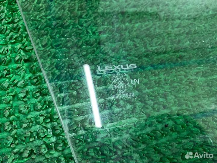Стекло двери прав. перед. Lexus IS200t, Is250, Is3