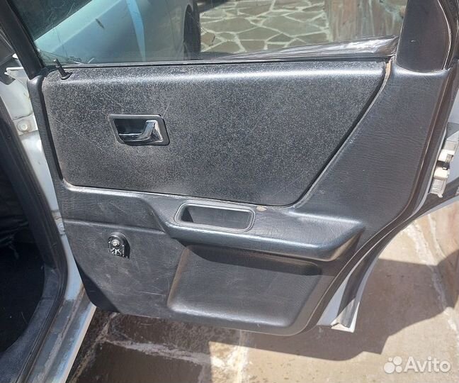 Обшивки дверей для Audi 80 / 90 B3