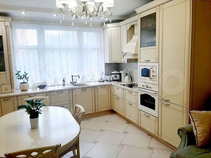 3-к. квартира, 84 м², 2/7 эт.