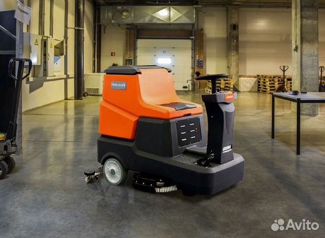 Машина поломоечная Ноблелифт NR810, с сиденьем