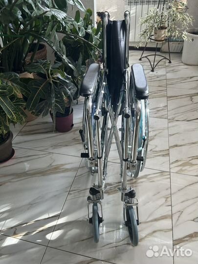 Инвалидная коляска новая Barry w5