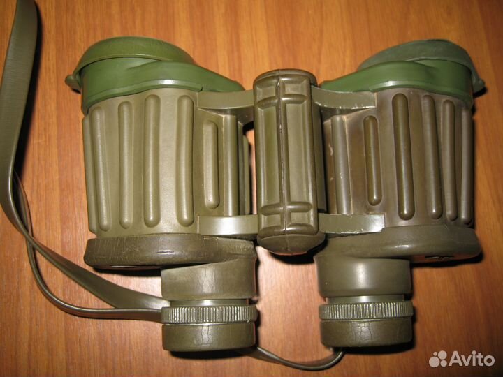 Бинокль Hensoldt DF 8х30