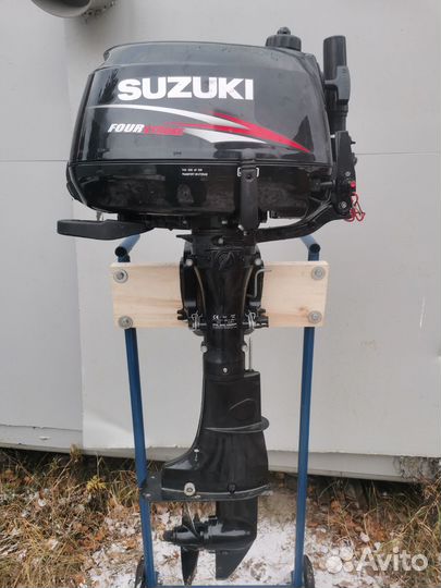 Мотор на лодку