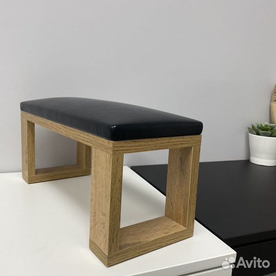 Подставка для маникюра