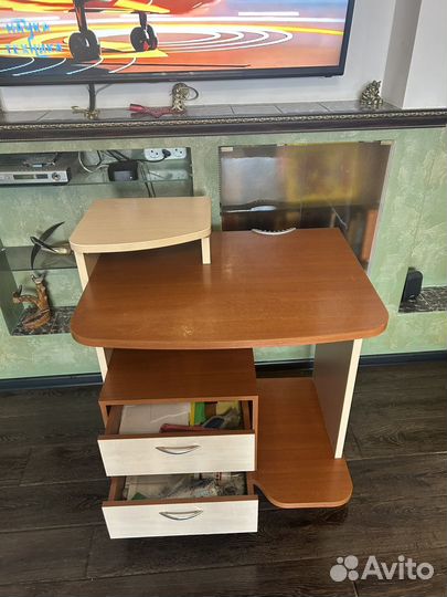 Компьютерный столик