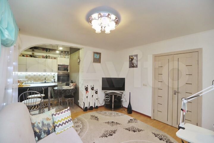 3-к. квартира, 71 м², 8/10 эт.