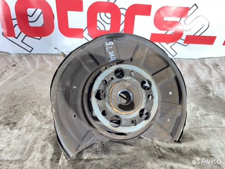 Цапфа задняя левая Mercedes-Benz E-Class W212