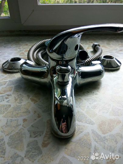 Смеситель для ванны с душем бу