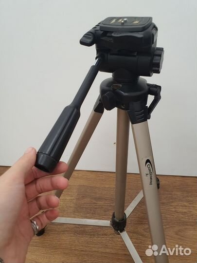 Штатив для фотоаппарата профессиональный