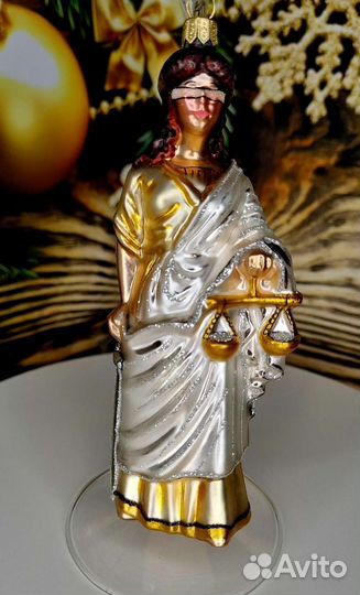 Елочные игрушки