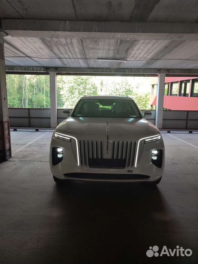 Hongqi E-HS9 AT, 2022, 100 км