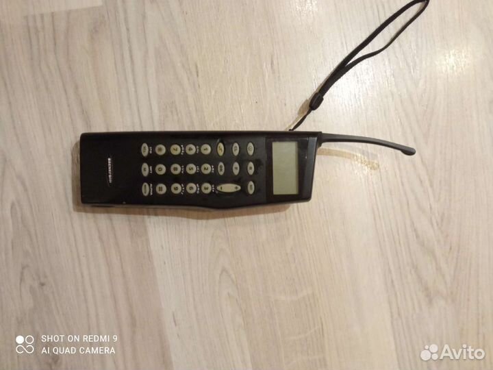 Старинный телефон