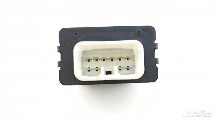 Блок реле Toyota Regius Ace KDH206 1kdftv 2010