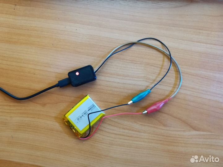 Зарядное устройство для литиевых аккумуляторов