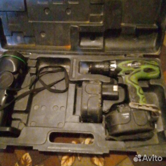 Шуруповерт hitachi 18вольт