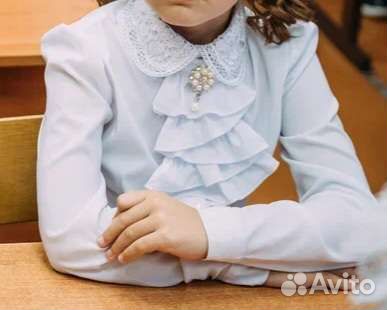 Продам белую блузку