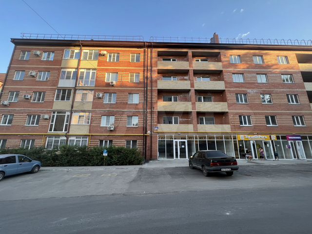 2-к. квартира, 58 м², 2/2 эт.