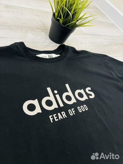 Футболка adidas fear of god