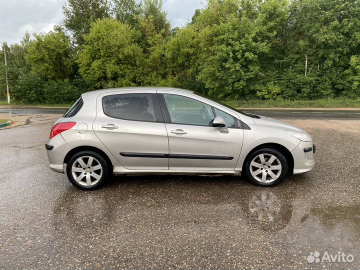 Peugeot 308 1.6 AT, 2008, 295 800 км