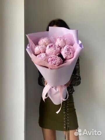 Букет из пионов