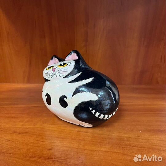 Статуэтка-кот производства Индии