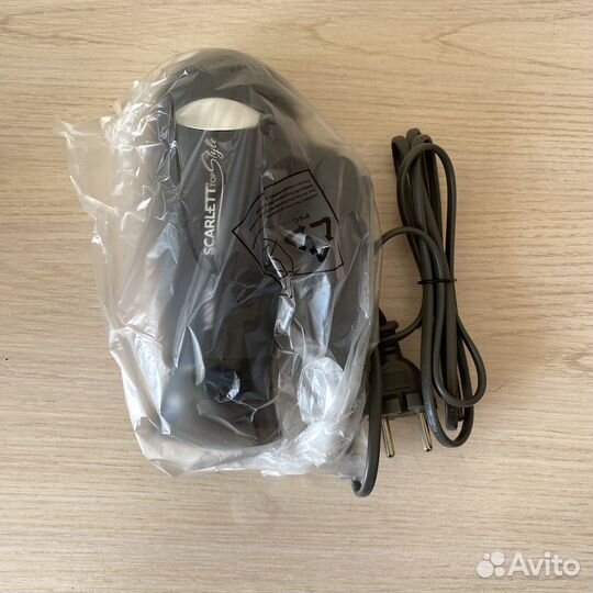 Фен новый Scarlett SC-074 1400 Вт