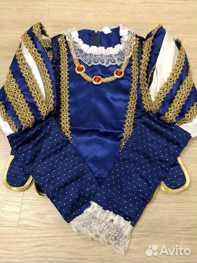 Карнавальный костюм принца, пажа