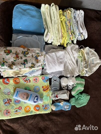Детские вещи на новорожденного пакетом