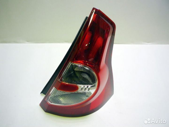 Фонарь задний правый Рено Сандеро 2008 - 2014