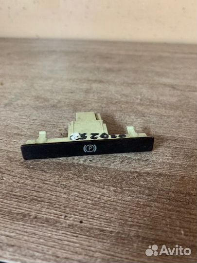 Индикатор ручного тормоза VW golf II/jetta II