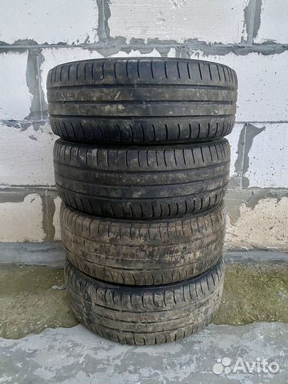 Viatti Strada Asimmetrico 195/55 R15 85V