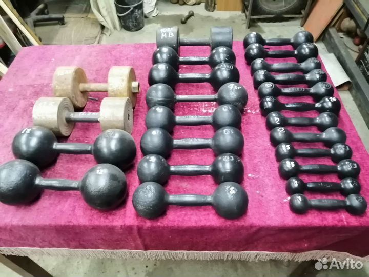 Гантели разные