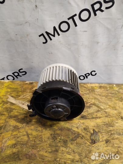 Моторчик отопителя Nissan X-Trail T31