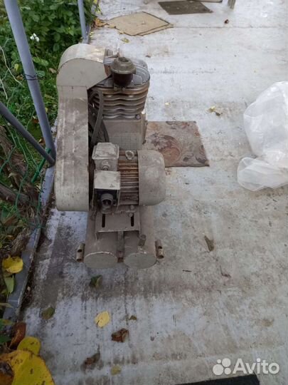 Воздушный компрессор