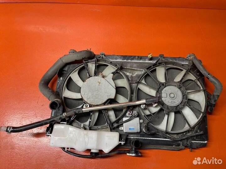 Касета радиаторов Toyota Camry AVV50 2AR-FXE 2011