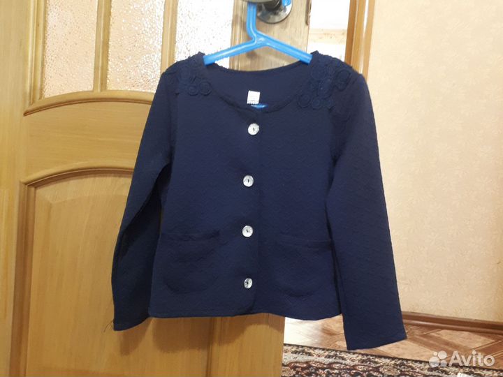 Отдам даром детские вещи на девочку