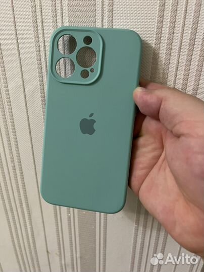 Чехол на iPhone 13 pro новый