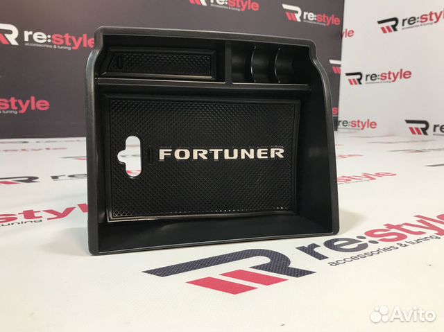 Органайзер в подлокотник Toyota Fortuner K936