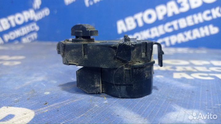 Моторчик заслонок отопителя Bmw E65 седан N62B44