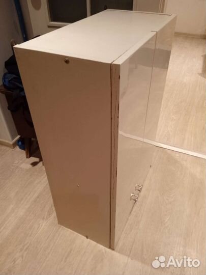 Кухонный навесной шкаф