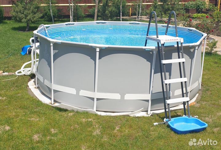 Бассейн intex