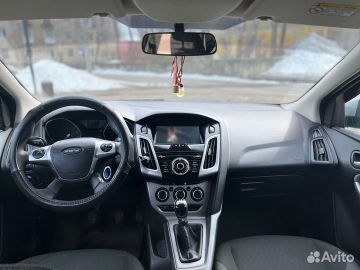 Ford Focus 1.6 МТ, 2011, 140 000 км