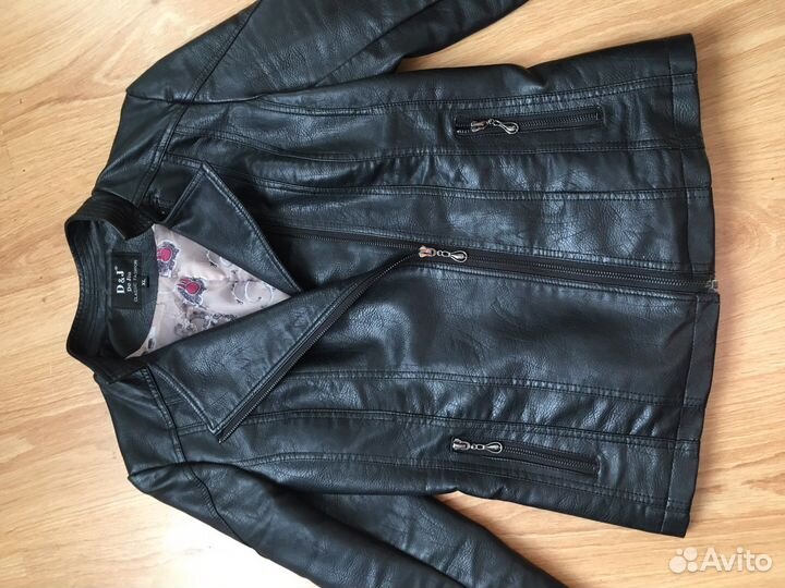 Кожаная куртка 46