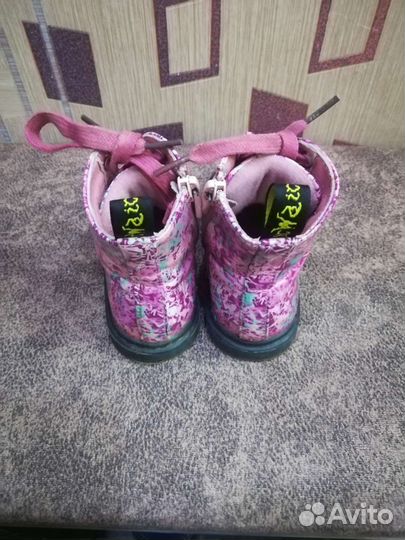 Сапожки для девочки