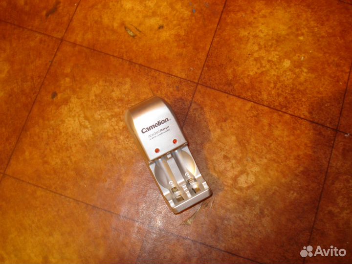 Зарядное устройство