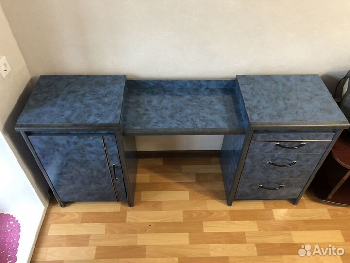 Стол двухтумбовый