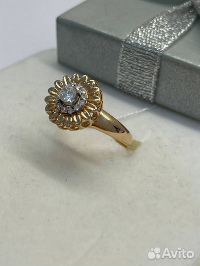 Кольцо золотое новое