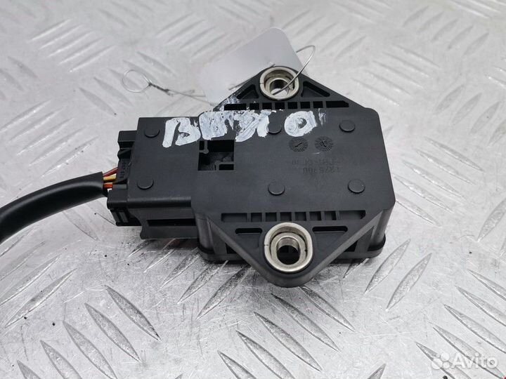 Датчик ускорения Mercedes-Benz E-Класс W211/S211