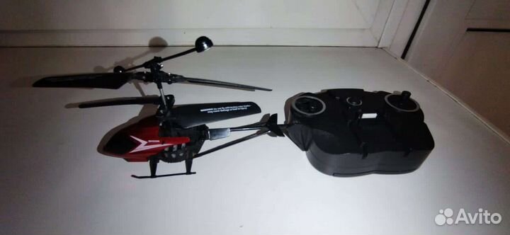 Радиоуправляемый вертолет